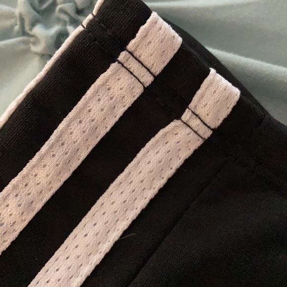 Adidas track pants size 10/12 - Picture 4 of 6